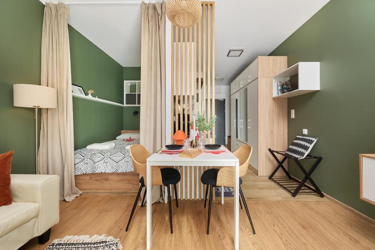 City Panorama Studio Apartments Jaworska 4 By Noclegi Renters Breslau Exterior foto