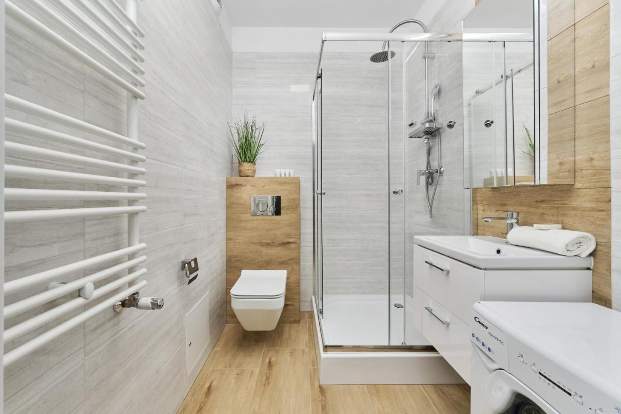 City Panorama Studio Apartments Jaworska 4 By Noclegi Renters Breslau Exterior foto