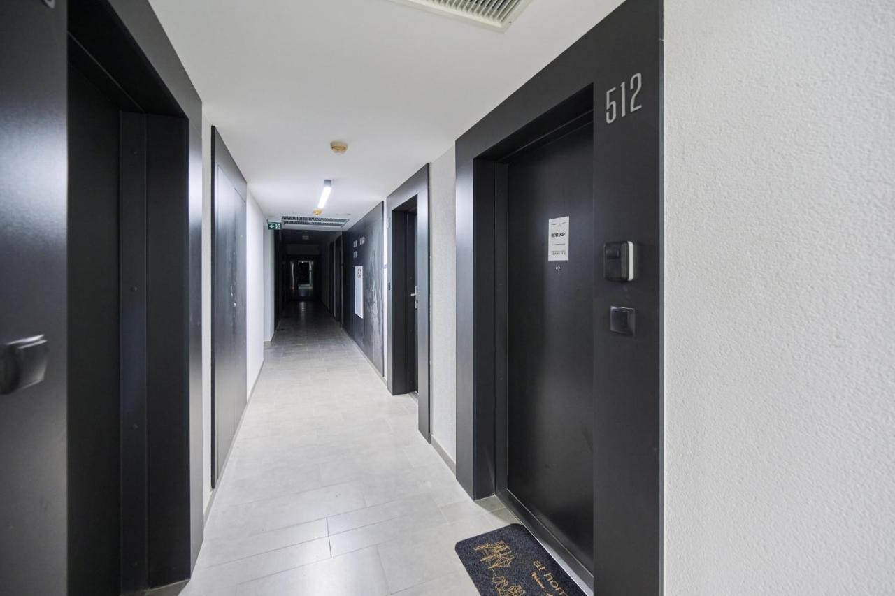 City Panorama Studio Apartments Jaworska 4 By Noclegi Renters Breslau Exterior foto