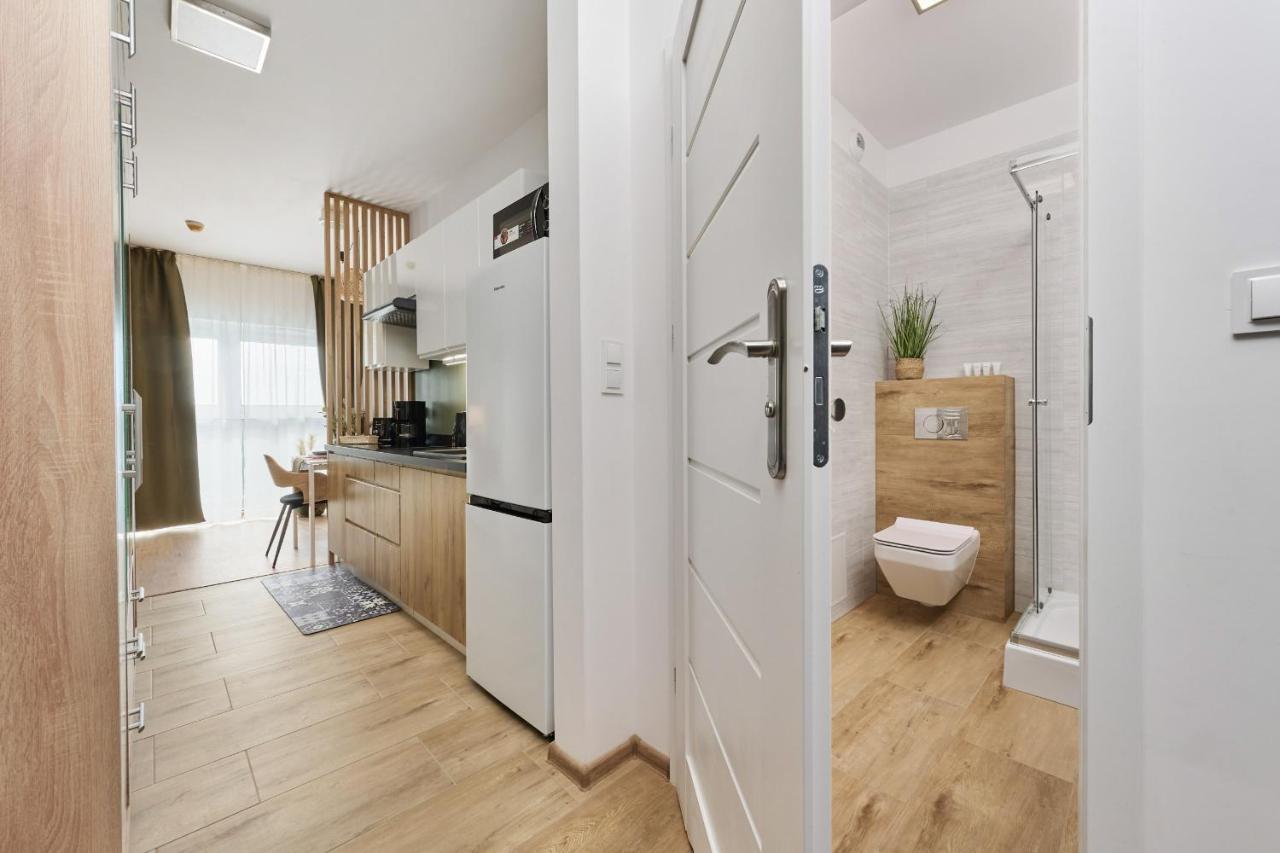City Panorama Studio Apartments Jaworska 4 By Noclegi Renters Breslau Exterior foto